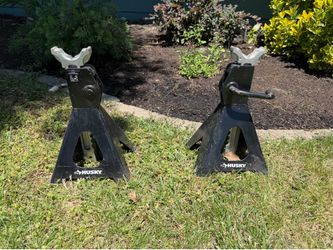 Husky car jack stands