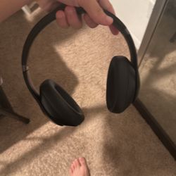 Beats Studios Pros