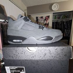 Jordan 4 Retro Black Cats (2025)