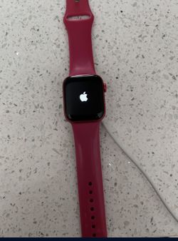 Apple Watch Series 6 – GPS – Red – Perfect Condition – Charger Included