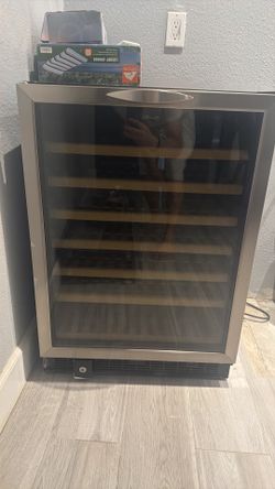 Danby silhouette wine cooler