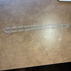 Solid Figaro Chain