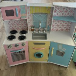 Play Kitchen