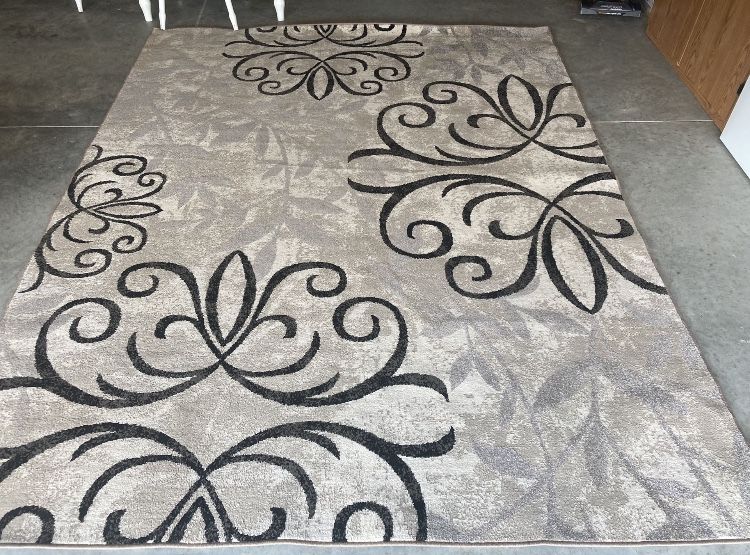 Biege Rug 8ft. x 10ft.