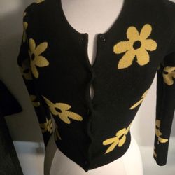 Feminine Floral Cardigan 
