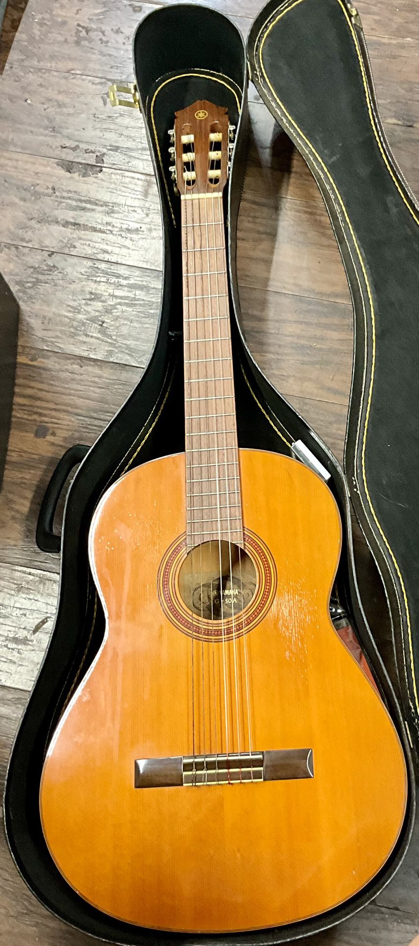 Yamaha G-50A Classical Guitar w/ Chipboard Case