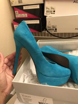 Jessica Simpson heels size 10
