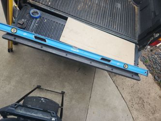 Empire 6 ft aluminum level with case