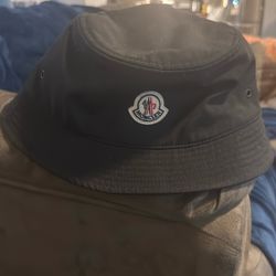 Moncler Bucket Hat 