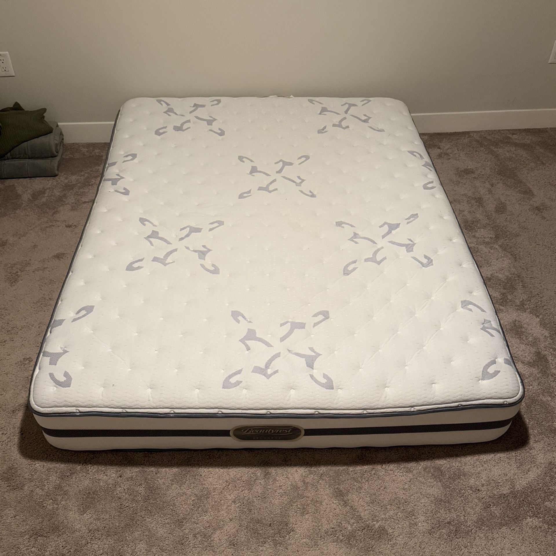 Queen Size Mattress -beauty Rest