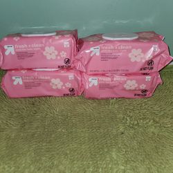 4 Bags 100 Baby Wipes