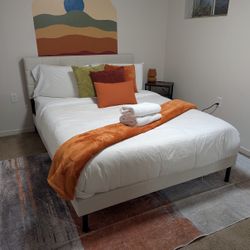 Queen Size Mattress/bed Frames 