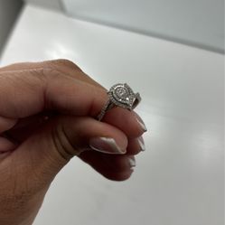 Swarovski Ring