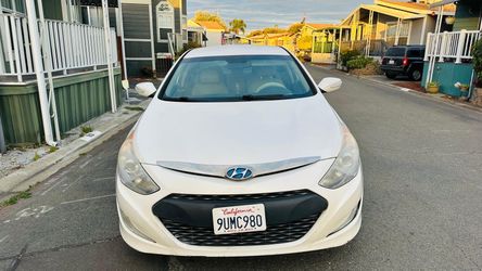 2011 Hyundai Sonata Hybrid