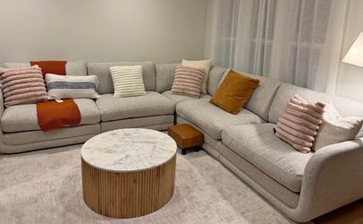 Beautiful & Comfortable 5PC Sectional Sofa