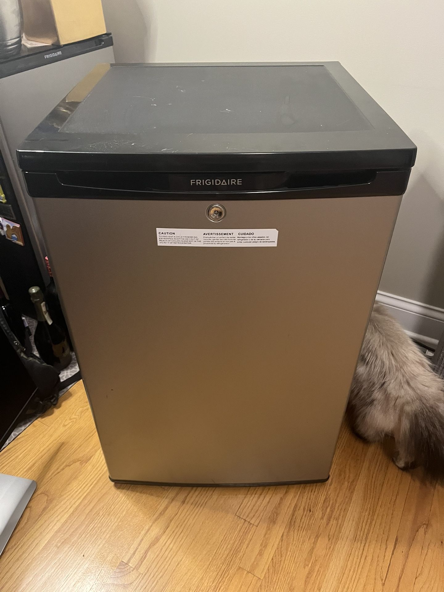 Frigidaire 4.4 Cu. Ft. Mini Fridge compact Refrigerator