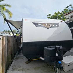 RV 2023 Forest River 28VBXL 