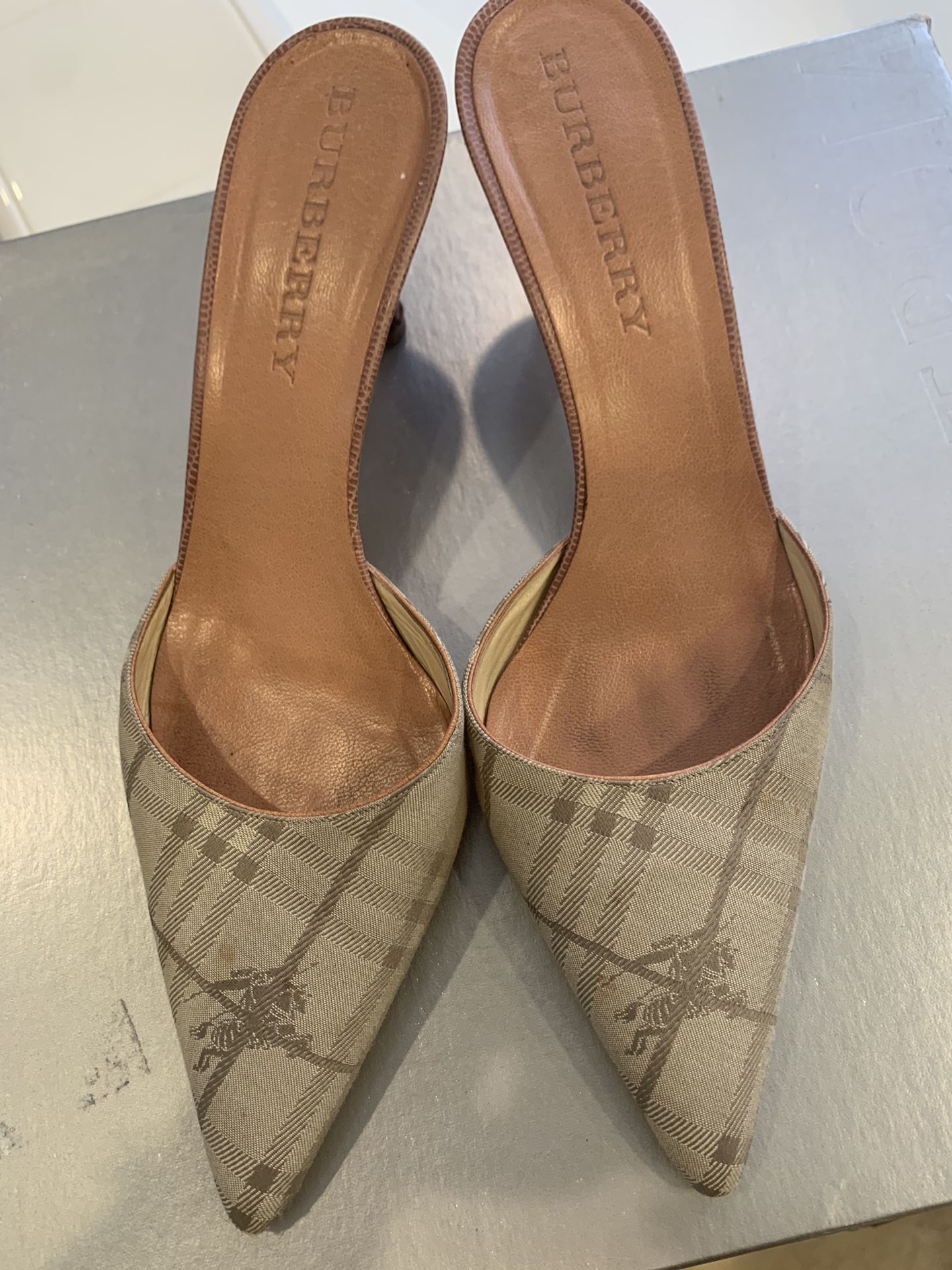 Women’s Burberry shoes