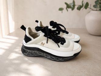 Chanel sneakers size 36