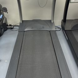 True PS300 Treadmill With LCD 