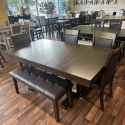 Wieland Standard Height, Five Piece Dining Set