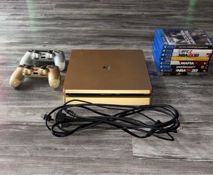 Limited Edition Gold PS4 Slim 1TB Bundle