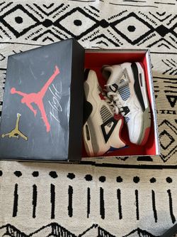 Jordan Retro 4’s