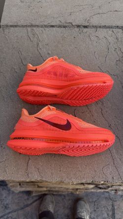 New Nike Pegasus premium Orange pulse hot lava running shoes Women’s 6 10, Youth 4.5y, Men’s 8.5