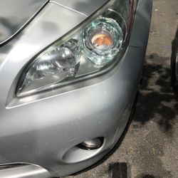 2013 Infiniti M37x OEM Headlights (Both)