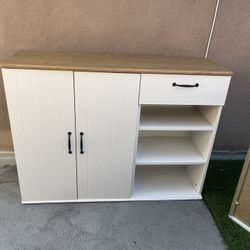 2 Storage Cabinets With Shelves
