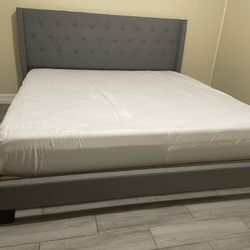 BRAND NEW KING SIZE BED FRAME 
