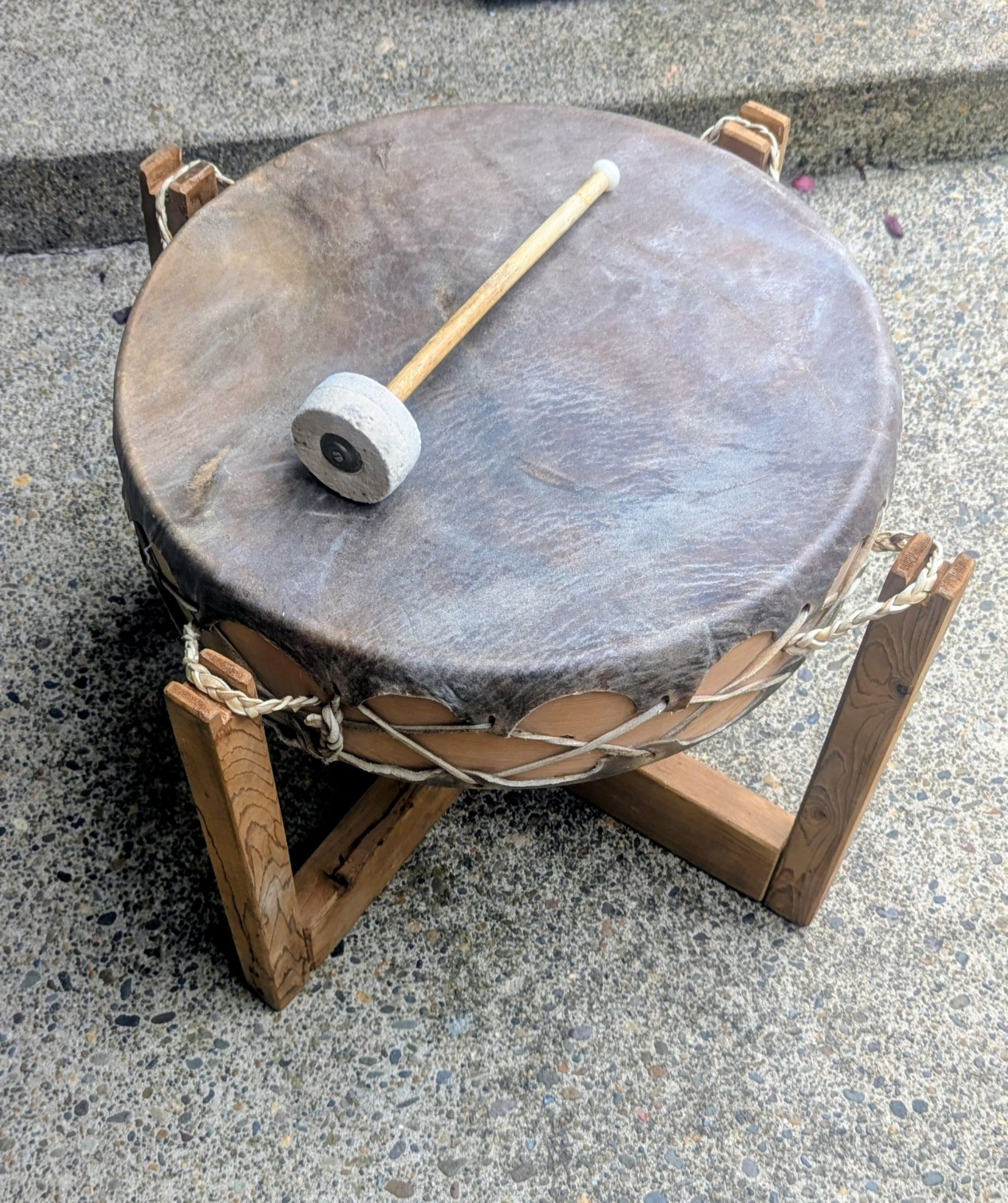 20" natural hide drum