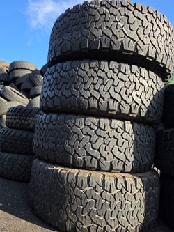 285 70 17 Bfgoodrich ko2 tires Con 80% de Vida Las 4