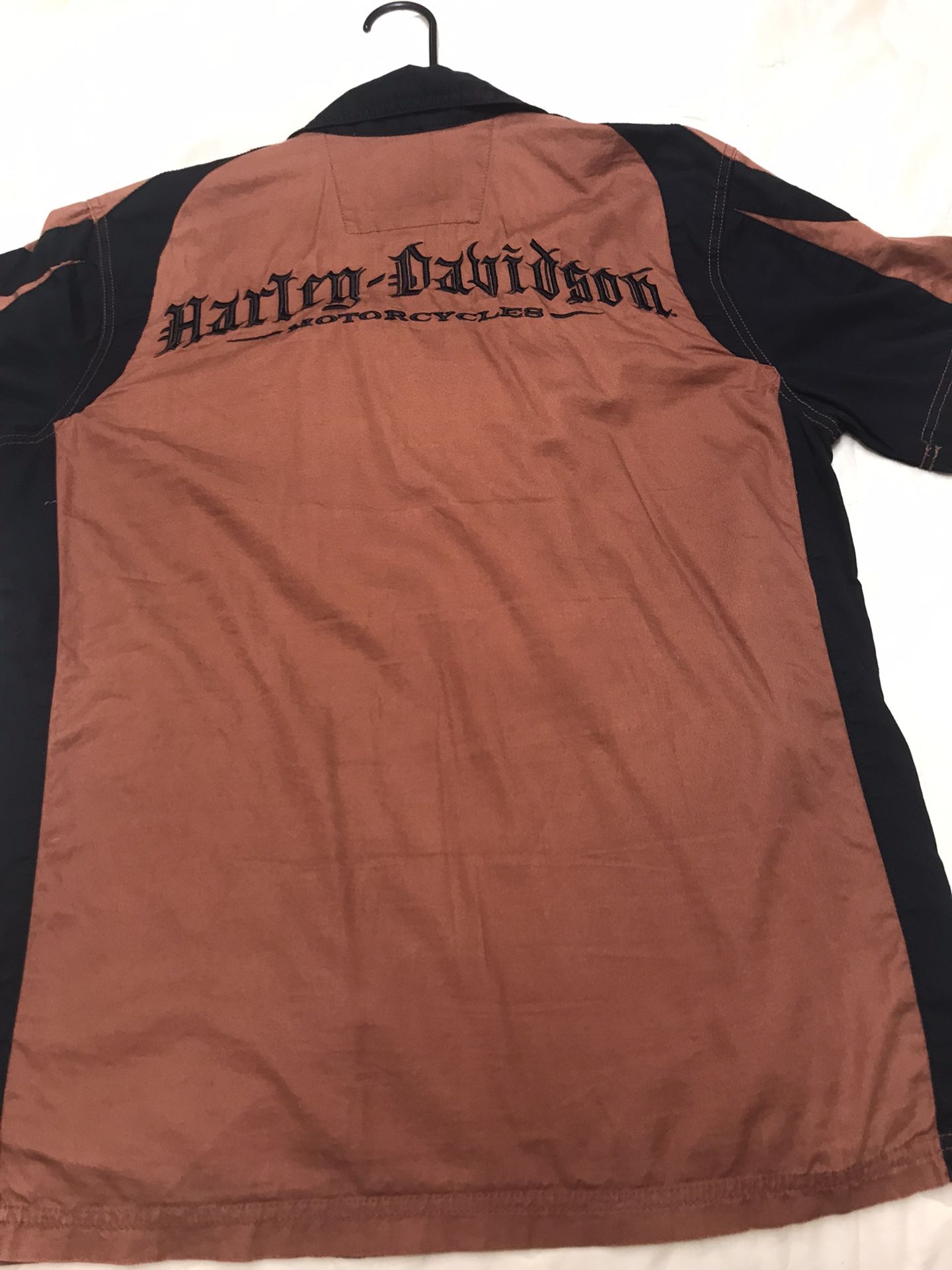 Women’s Harley Davidson shirt
