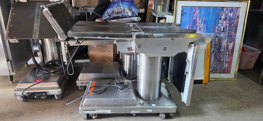 SKYTRON ELITE 6500 SURGERY TABLE/SURGICAL TABLE