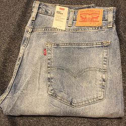Levi’s 502 Taper Stretch Jeans