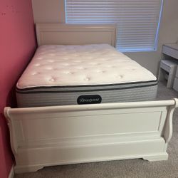 Full Size Sleigh Bed Frame w/ Trundle (White) & Mattress