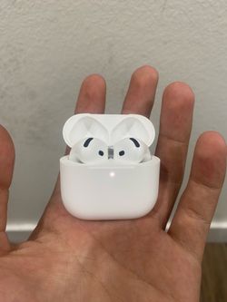 AirPod 4s