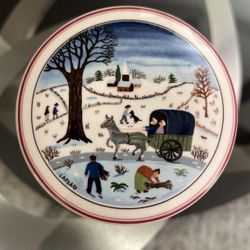 Vintage Germany Villeroy & Boch Naif Christmas Trinket Box Rural Winter Scene Wood Gatherers Village in Winter Luxembourg Vitro Porcelain N•3 This is 