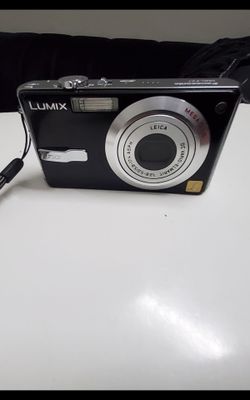 Panasonic Lumix DMC-FX7 Digital Camera – Vintage Compact Camera - $75 (New York city)