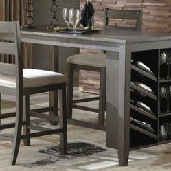 dining table ASHLEY FURNITURE