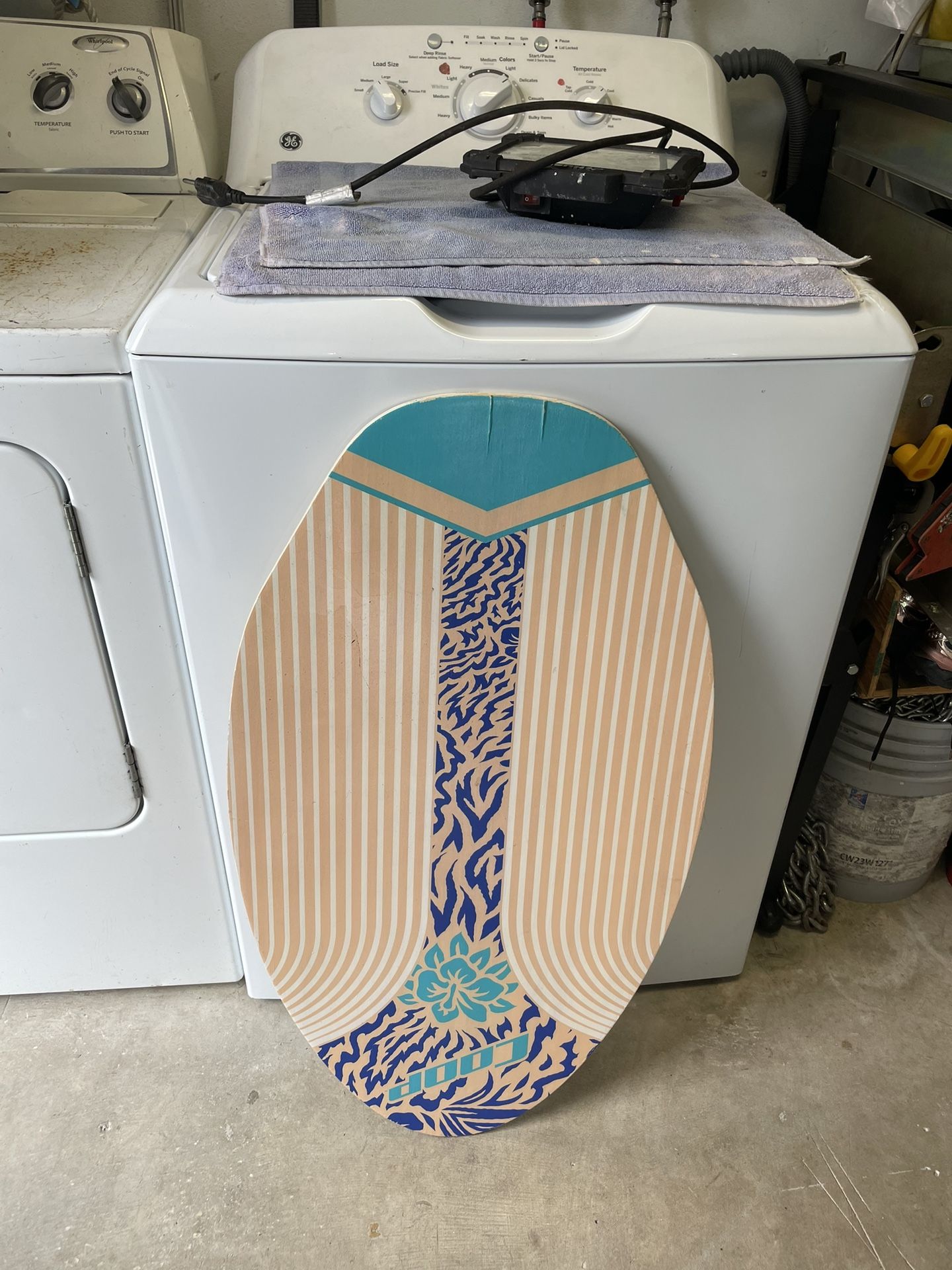 Skim board wakeboard surfboard