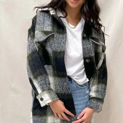 Steve Madden Women Long Button Up Front Pocket Shirt Jacket...small