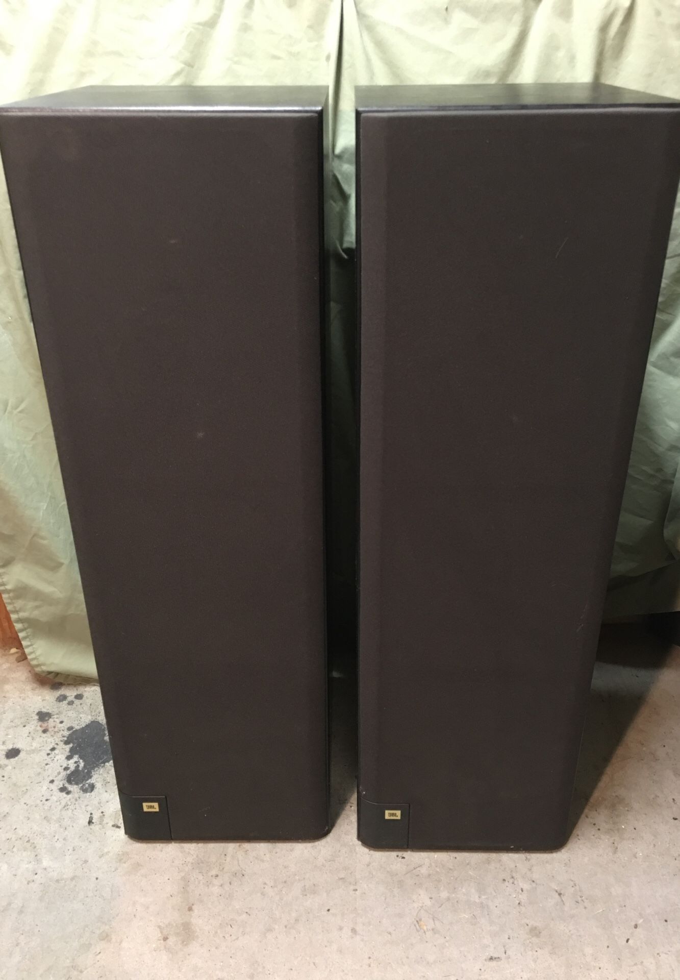 JBL J900MV Floor Standing Tower Speakers