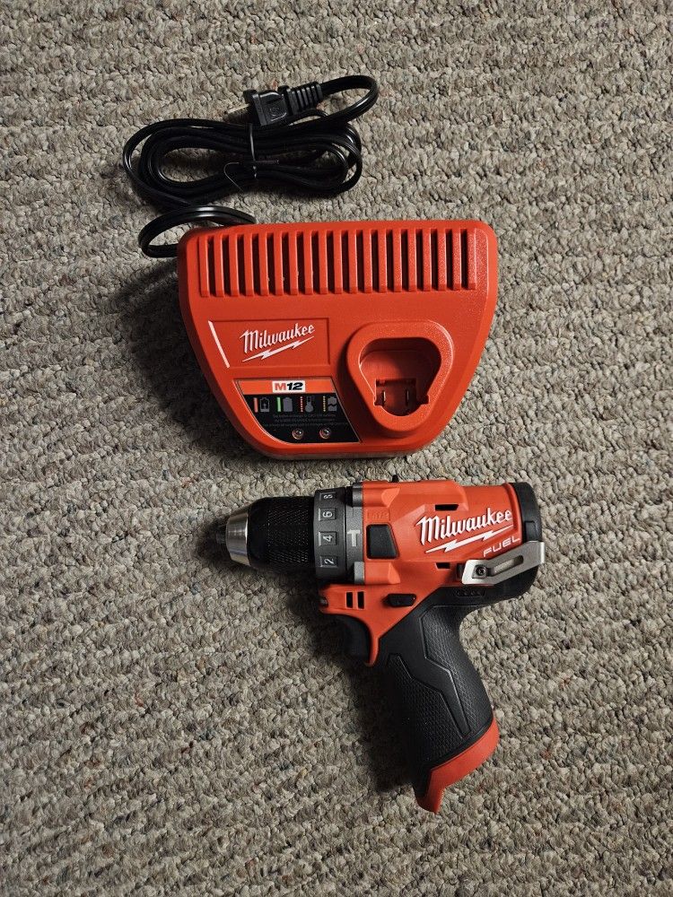 Milwaukee 12v Hammer Drill