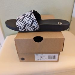 Women's Ugg Sandles. Size 4