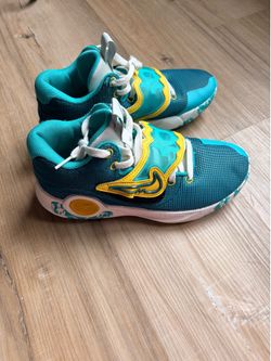 Kd basketball shoes