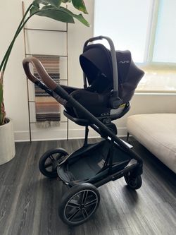 Nuna MIXX Stroller + PIPA Car Seat Adapter