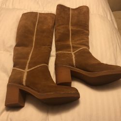 UGG Tall Boot 
