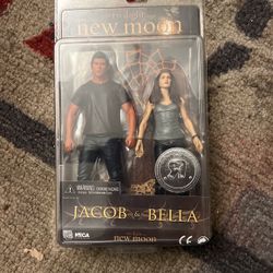 Twilight New Moon Figurine Set Bella & Jacob